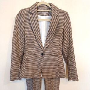 H&M Herringbone blazer and dress pants set.